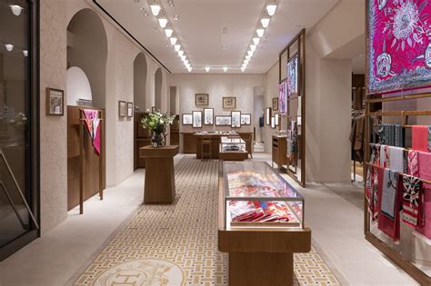 NOUVELLE BOUTIQUE HERMÈS AU COEUR DE LYON 